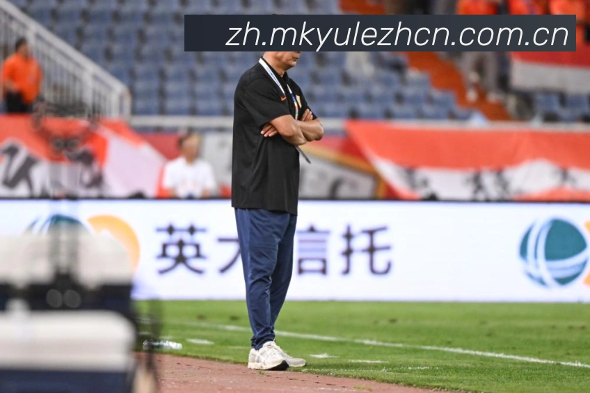 格斗高手凯恩维拉斯奎兹的传奇生涯与战斗智慧成长观察:最新赛事动态与深度分析 格斗高手凯恩维拉斯奎兹的传奇生涯与战斗智慧成长观察:最新赛事动态与深度分析